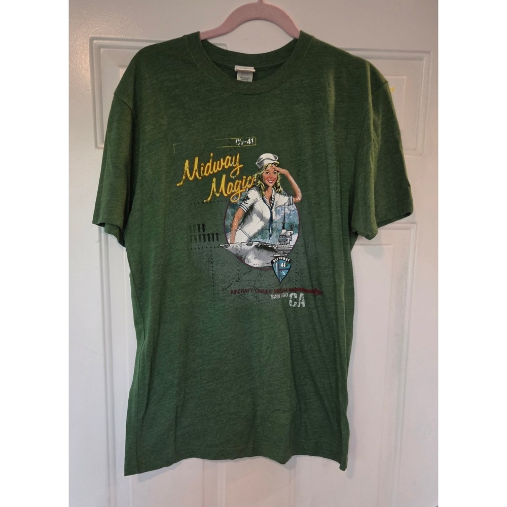 USS Midway Museum Midway Magic Pinup T-Shirt Mens Large Green CV-41 San Diego